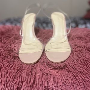 NWT Nine West Nude/Clear Heels Size 7M